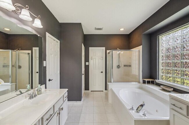Building Photo - 20611 Carmine Oak Ct