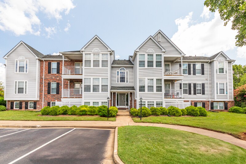 Building Photo - 9355 Kempton Manor Ct