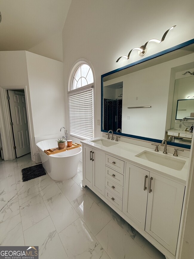 Building Photo - 109 Holly Springs Dr