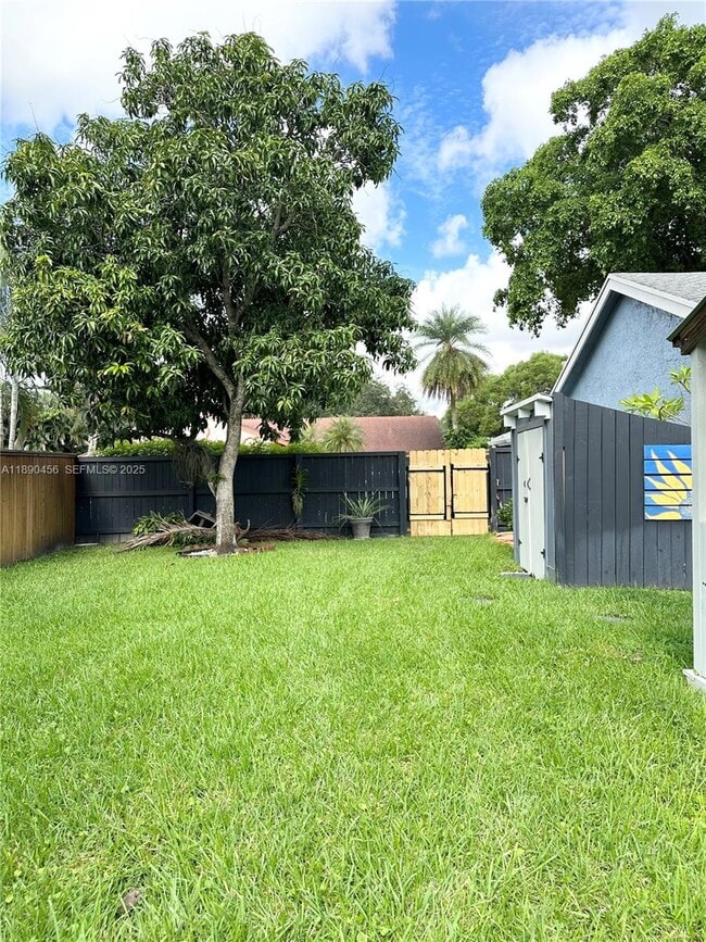 Building Photo - 960 Bayberry Point Dr