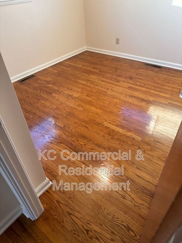 Building Photo - 11508 E 51 St S