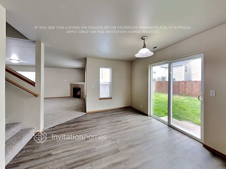 Building Photo - 1509 203rd St E