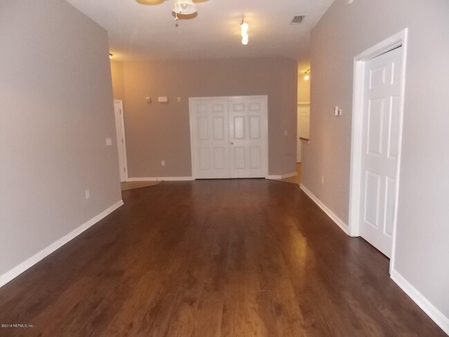 Building Photo - 7039 Deer Lodge Cir