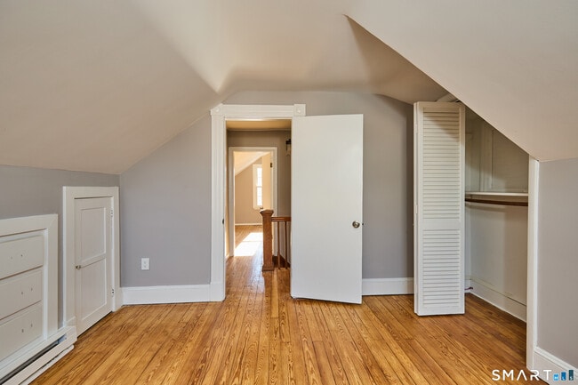 Building Photo - 121 Johnson St