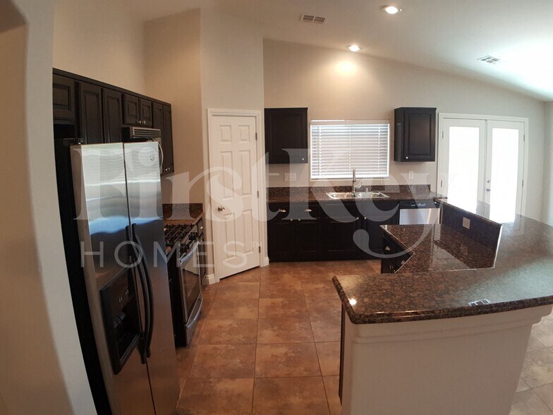 Building Photo - 5728 Hornbrook St