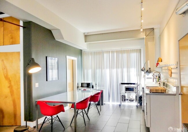 Building Photo - 2811 20th St