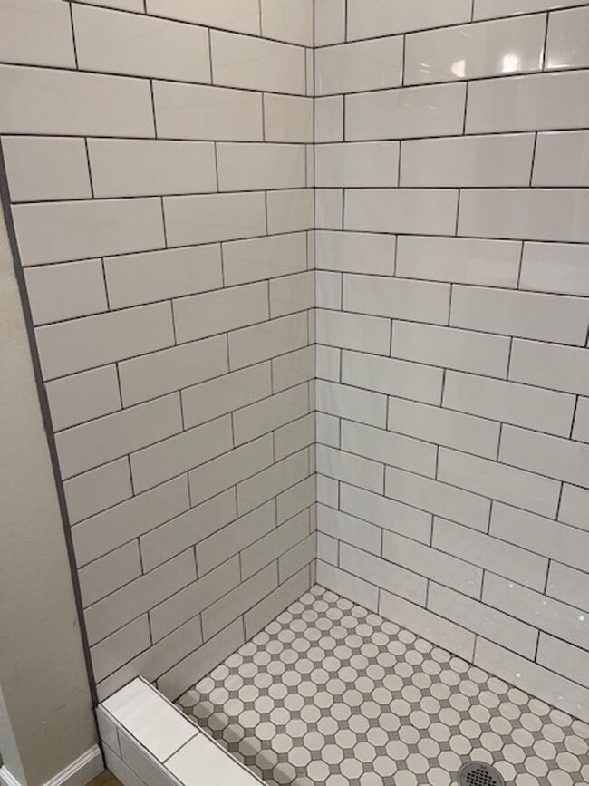 Building Photo - 2735 Ardis Dr