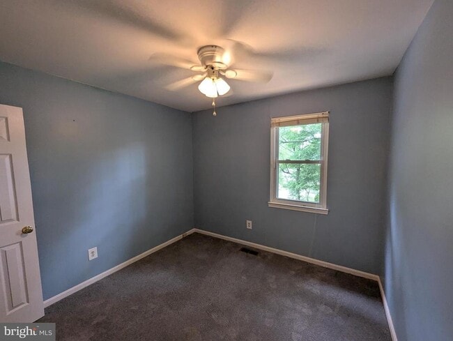 Building Photo - 8358 Stationhouse Ct