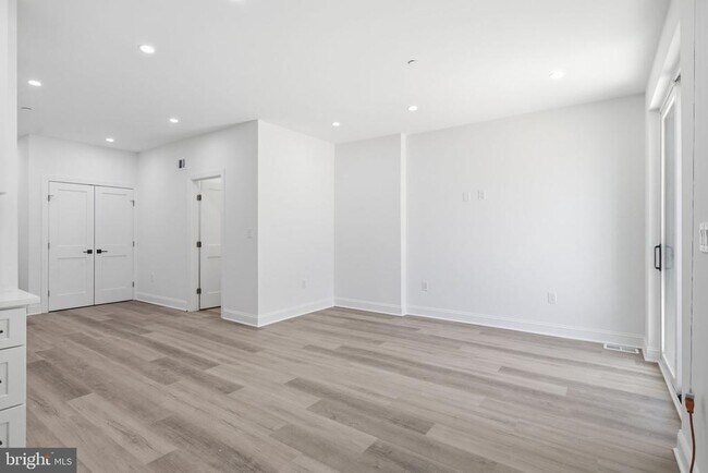 Building Photo - 2404 North Capitol St NW