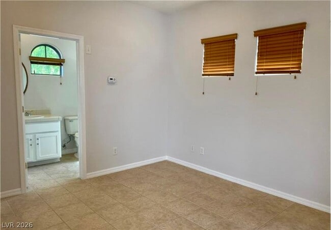 Building Photo - 43 Braelinn Dr