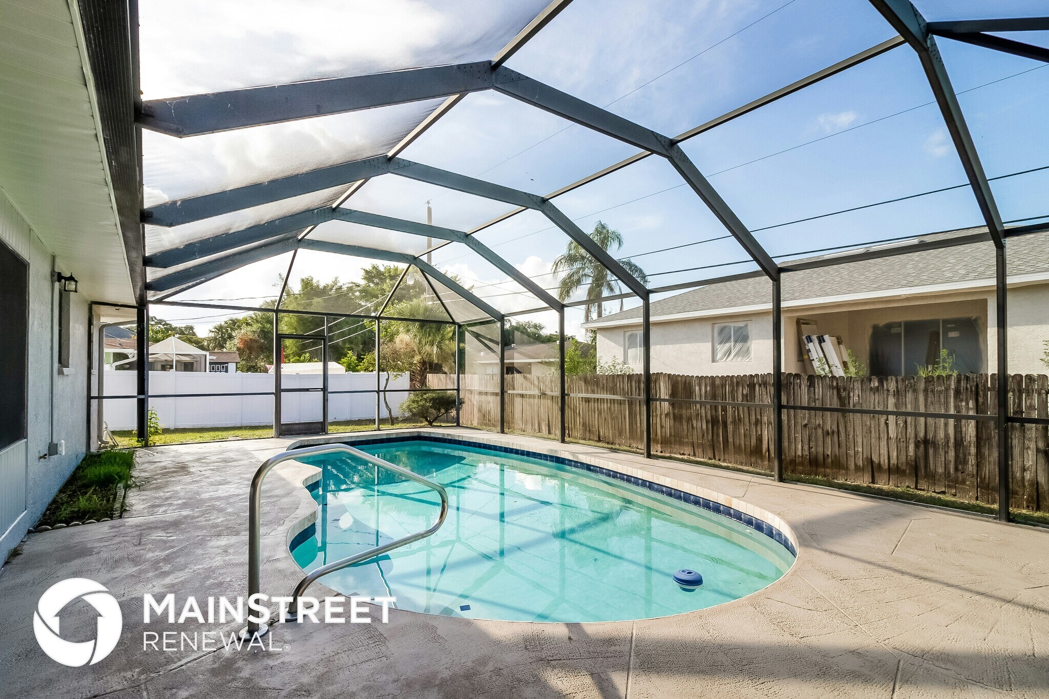 Building Photo - 141 Loyola Rd