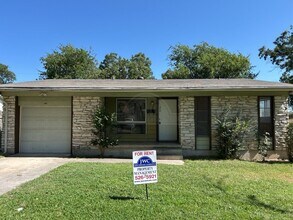 Building Photo - 1303 West Ln