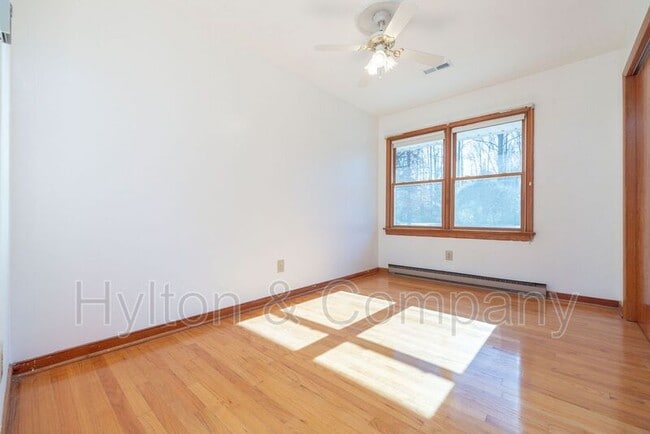 Building Photo - 5110 New Kent Hwy