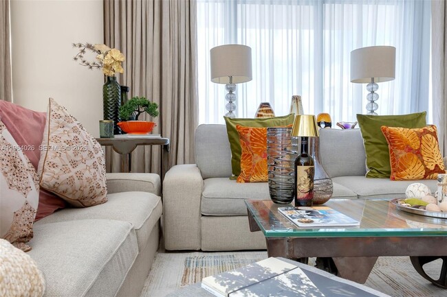 Building Photo - 3737 Collins Ave