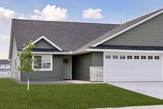 Building Photo - 3 Bedroom Twin Home With Extras