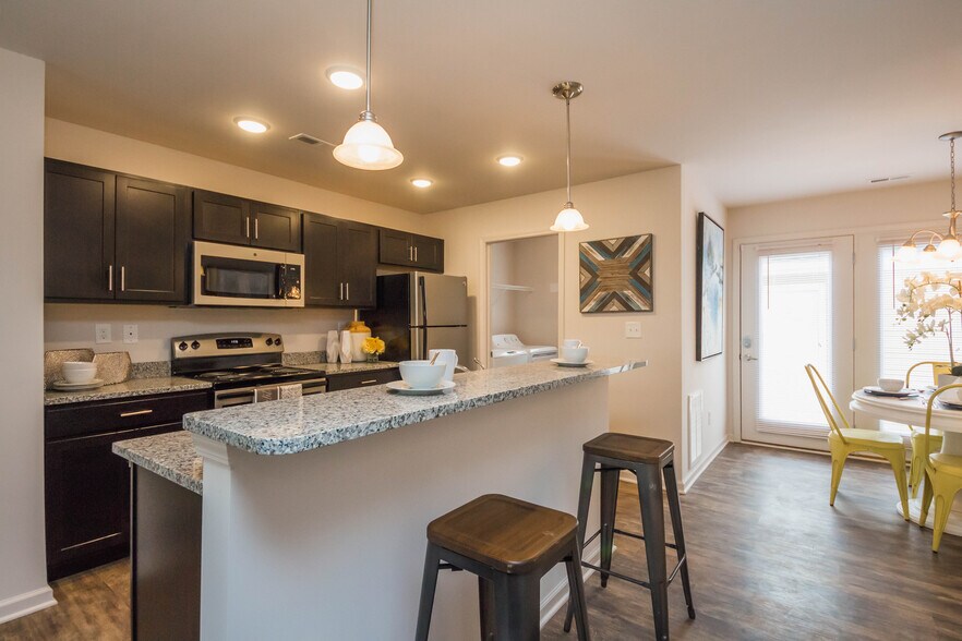 Building Photo - 271 Cane View Trl