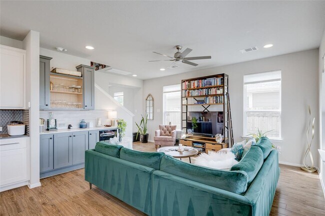 Building Photo - 7948 Castelardo Pl