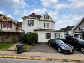 Building Photo - 382 Forest Ave