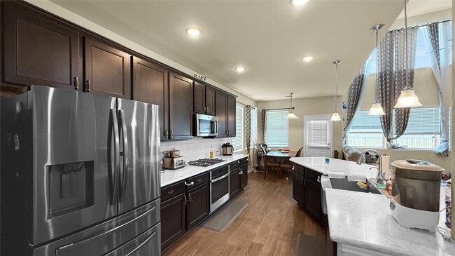 Building Photo - 3822 Dry Creek Dr