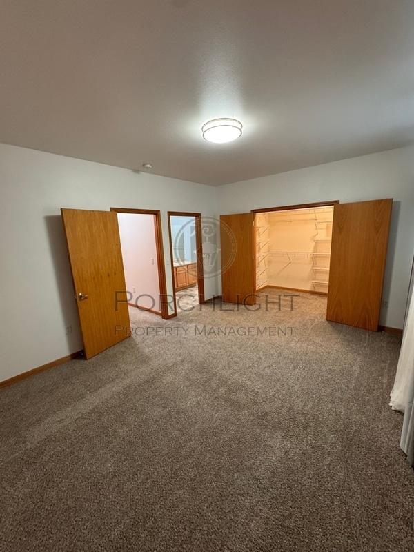 Building Photo - 1305 Boon St