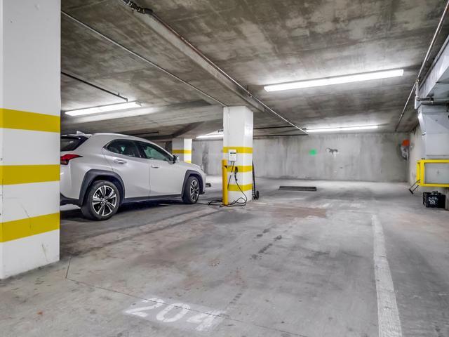 Building Photo - 700 S Ardmore Ave