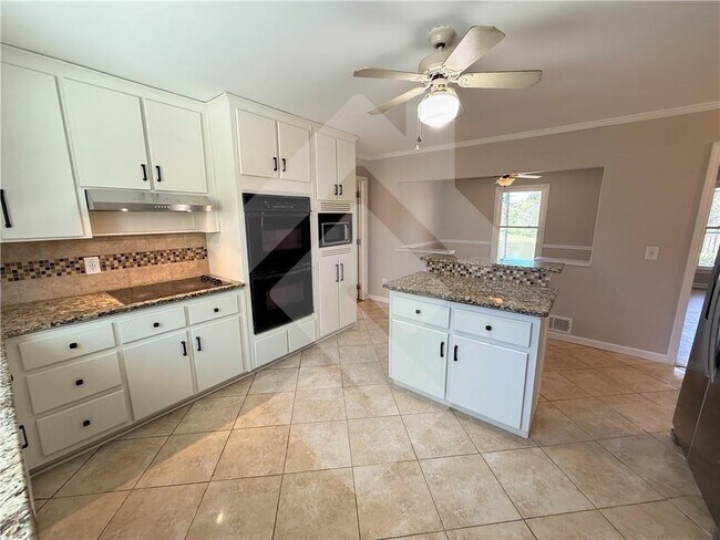 Building Photo - 3670 Gravitt Rd