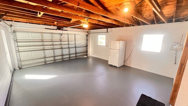 Building Photo - Charming 2-Bed Retreat in the Heart of Mount Dora! PRIME LOCATION! DONT MISS OUT!