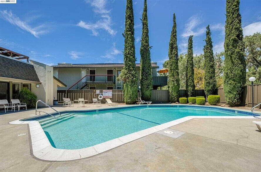 HOA Pool - 35 Massolo Dr