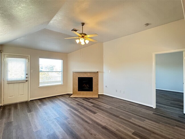 Building Photo - 21543 Falvel Misty Dr