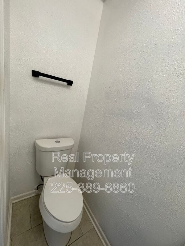 Building Photo - 1511 Cristy Dr