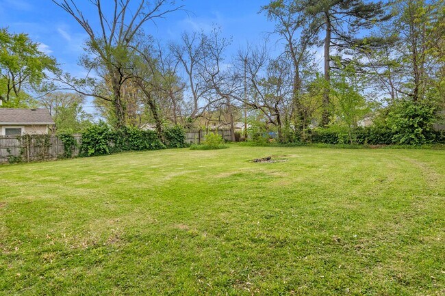 Building Photo - Spacious Three-Bedroom Single Home near Prospect and Sherman- COMING SOON