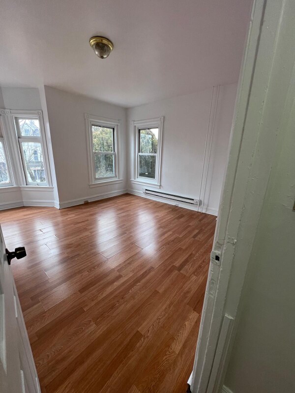 Building Photo - 527 Tilghman St