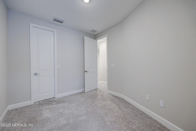 Building Photo - 7435 Calusa Ct