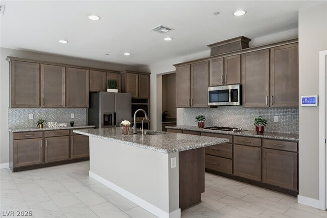 Building Photo - 11 Flora Sagio Ave