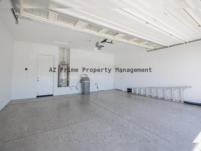 Building Photo - 224 E Mead Dr