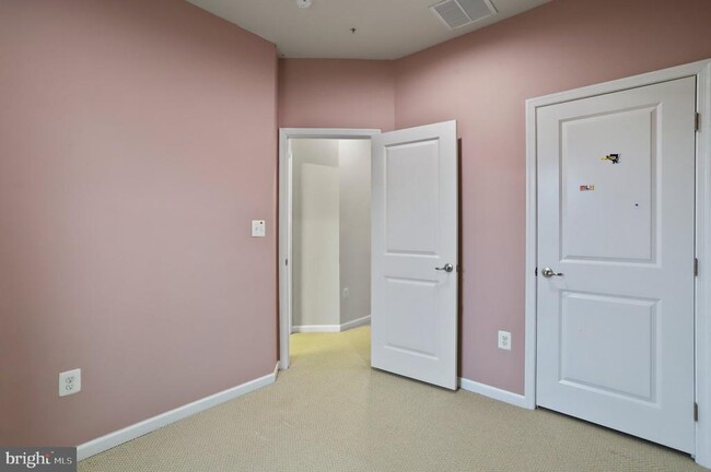 Building Photo - 8613 Enoch Pratt Dr