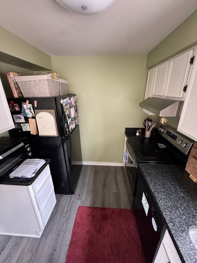 Building Photo - Spacious 3 Bed 2.5 Bath in Henrico/West End