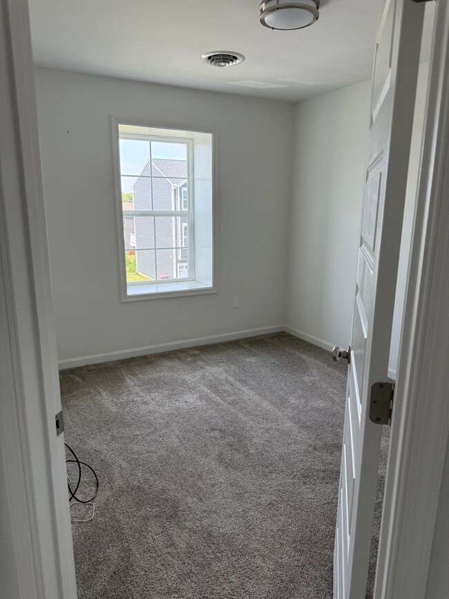Building Photo - 11106 Gopher Dr N