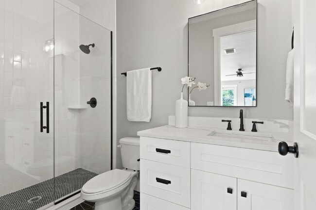 Building Photo - Charming Tampa Rental - Perfectly Located ...
