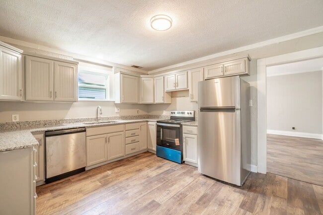 Building Photo - Beautiful 3 Bed / 2 Bath Home in Fort Smith