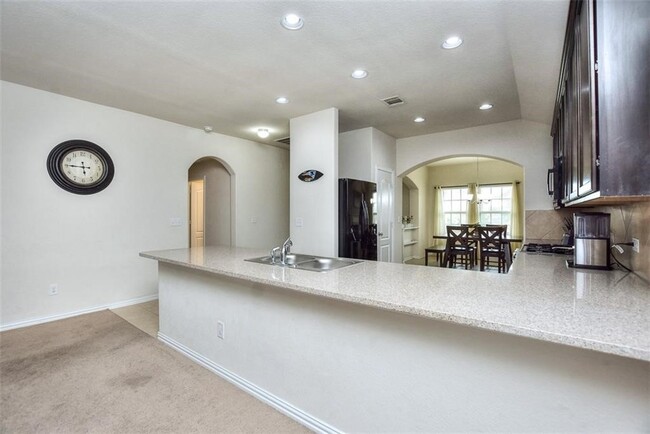 Building Photo - 8072 Bassano Dr
