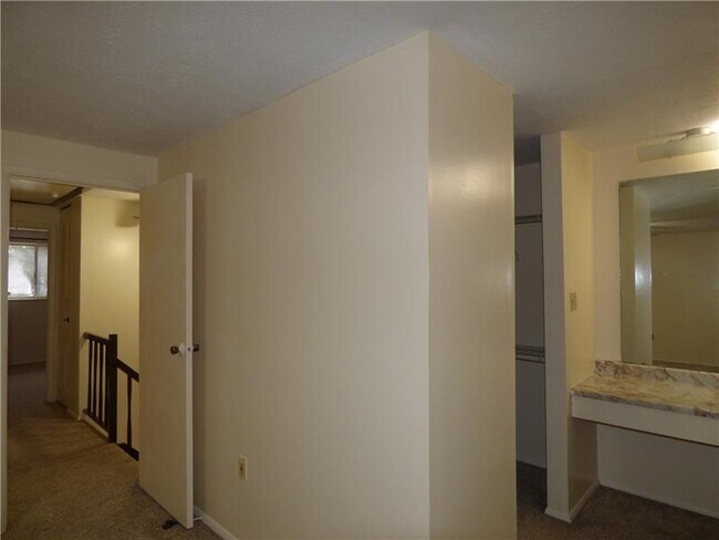 Building Photo - 794 Wheatland Cir