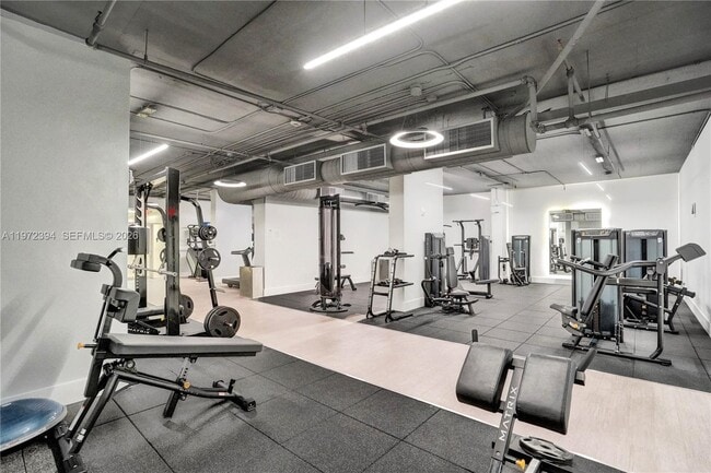 Building Photo - 1865 Brickell Ave