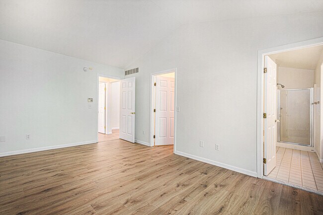 Building Photo - 4058 Boulder Pond Dr