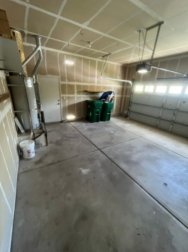 Building Photo - Beautiful 3 Bed, 2 Bath Home with 2-Car Garage in Desirable Sparks Neighborhood