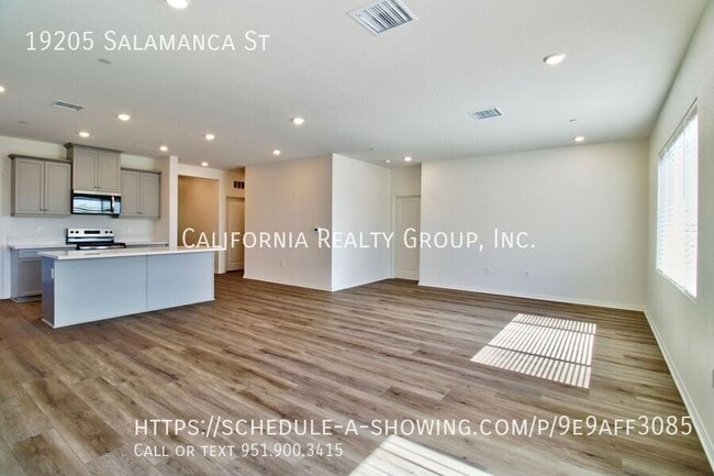 Building Photo - 19205 Salamanca St