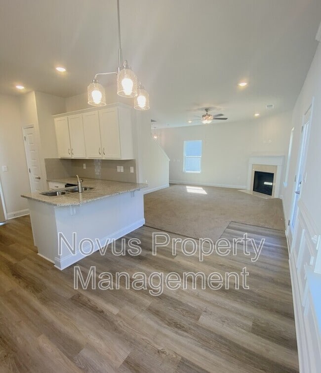 Building Photo - 210 Laney Dr