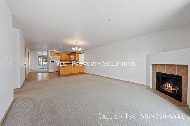 Building Photo - 416 E Linden Ave