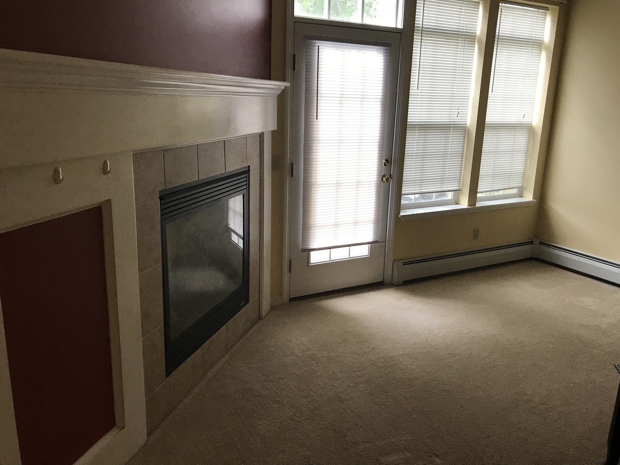 Living room with fireplace - 131 Stonington Cir