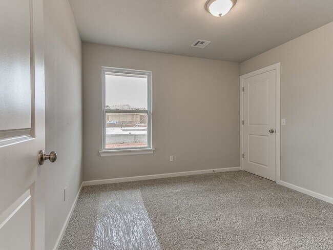 Building Photo - Beautiful New Home!